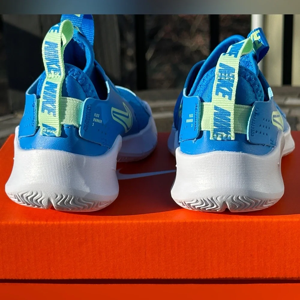 NEW Nike Kids Flex Runner 3 Preschool Casual Sneaker - Size Little Kid 9C